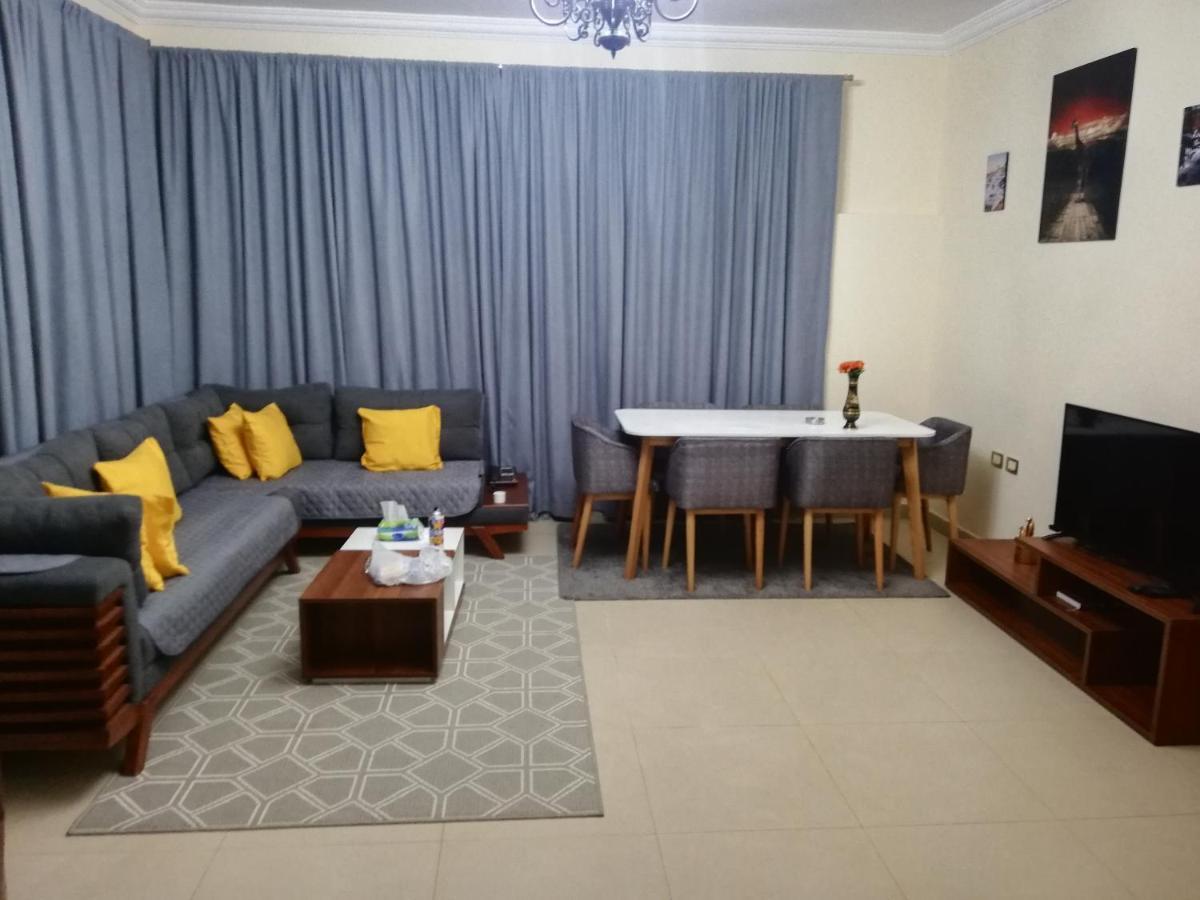 Hidden Gem With Pool Access In New Cairo 아파트 외부 사진