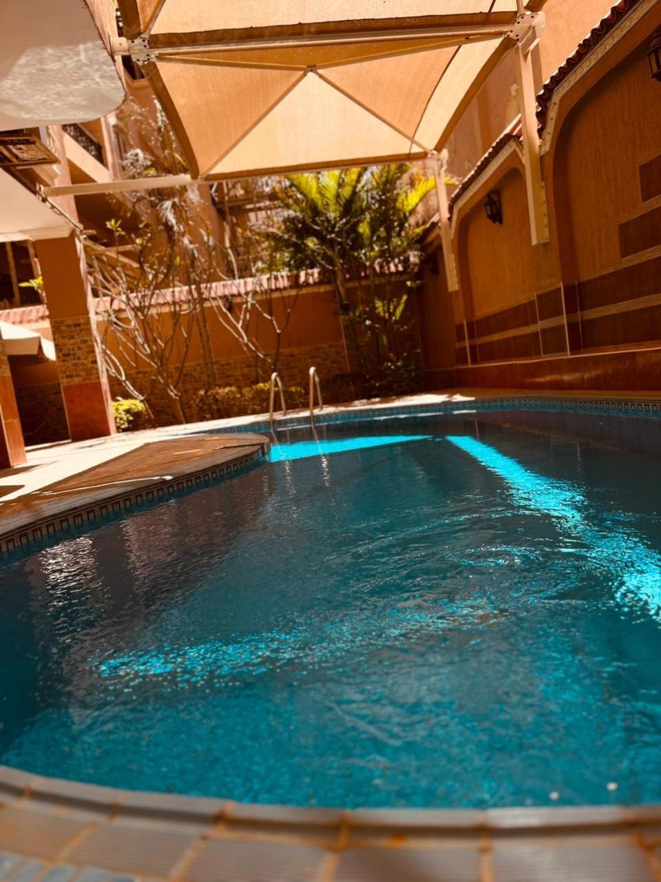 Hidden Gem With Pool Access In New Cairo 아파트 외부 사진